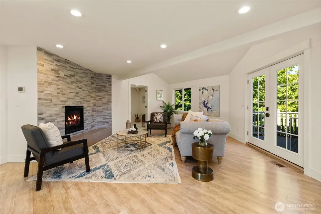 13731 65th Place W Edmonds WA 98026