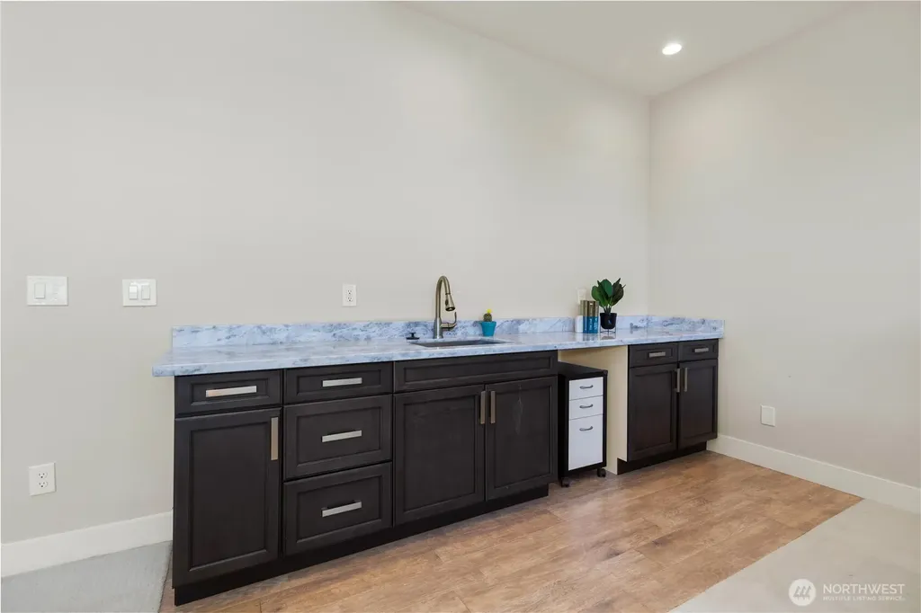 13731 65th Place W Edmonds WA 98026