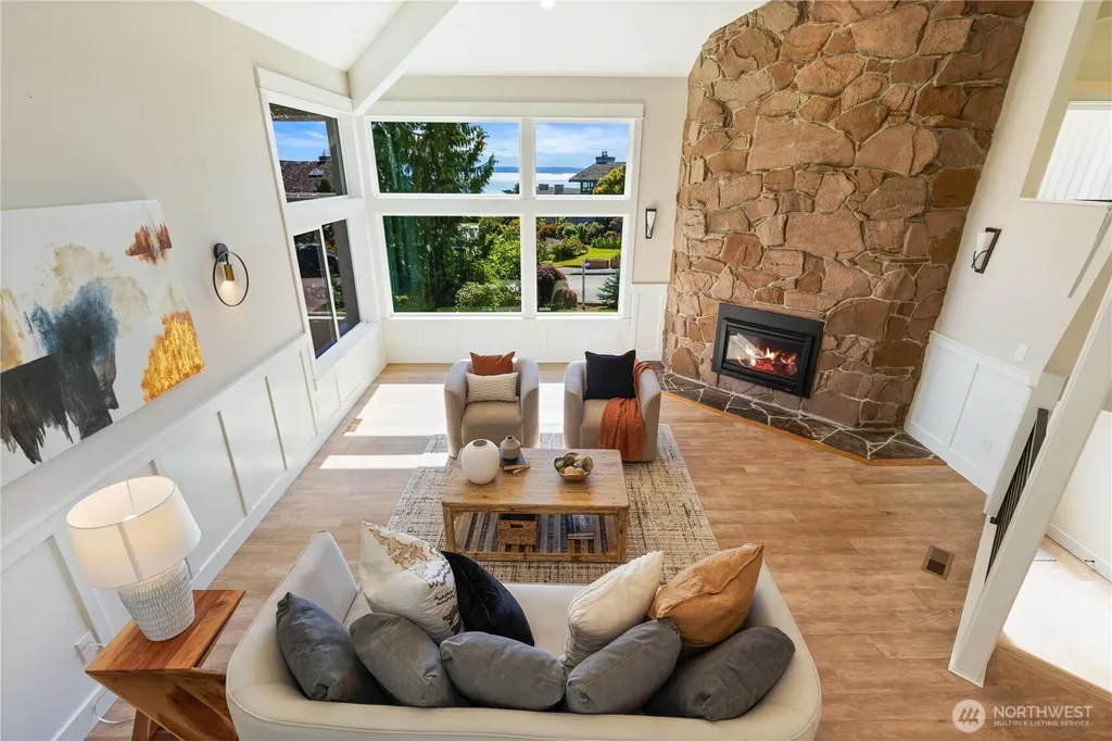 13731 65th Place W Edmonds WA 98026