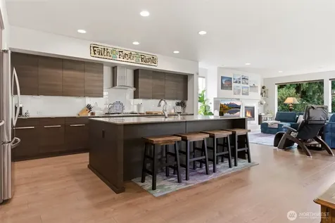 1228 28th Avenue Ct SW Puyallup WA 98373
