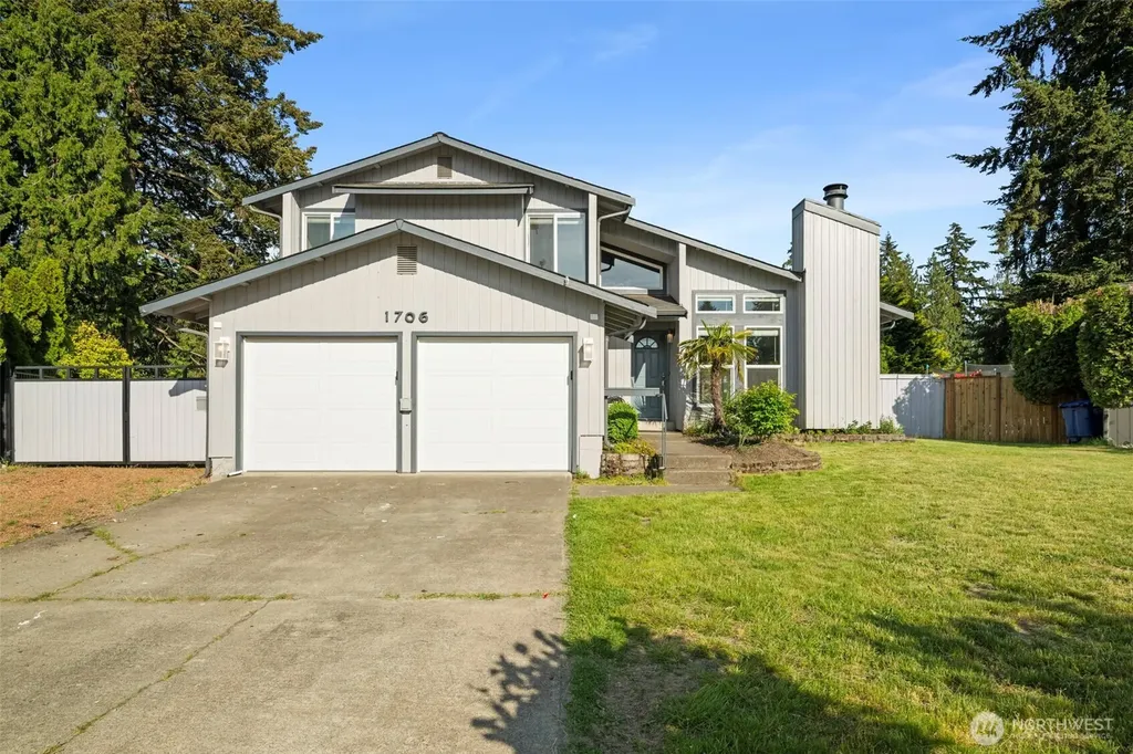1706 Balsa Court Milton WA 98354