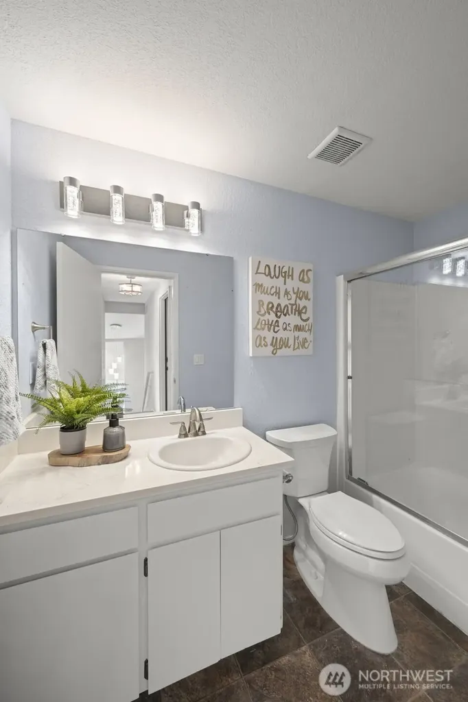 1706 Balsa Court Milton WA 98354