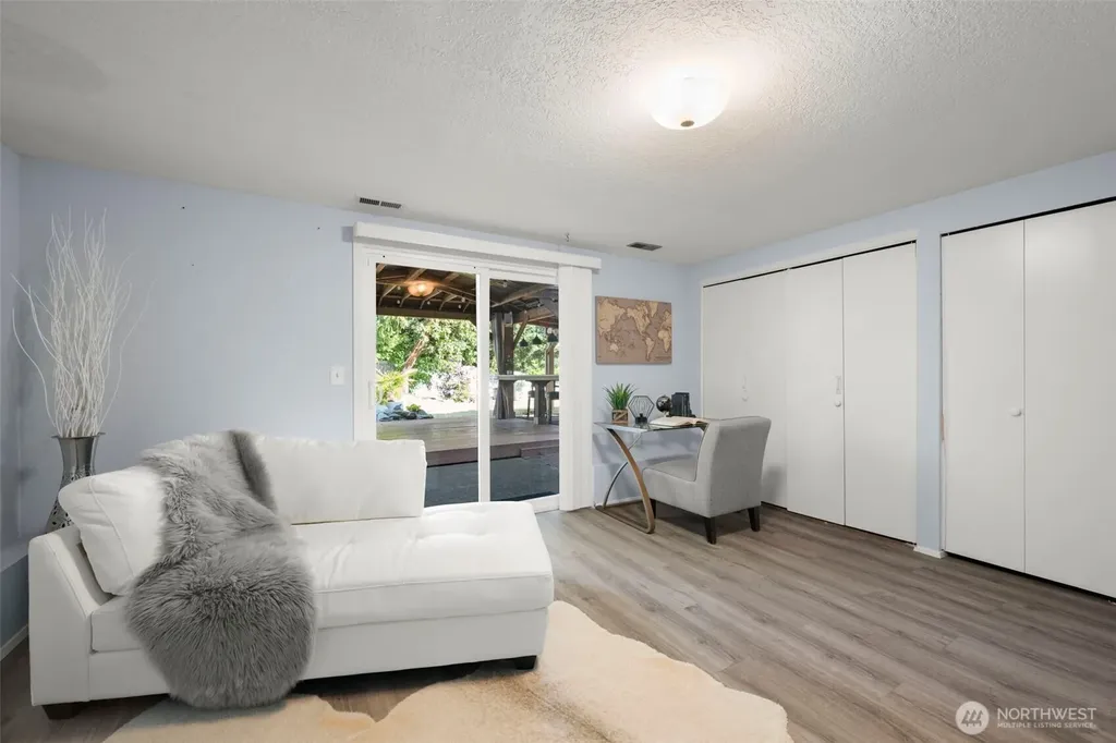 1706 Balsa Court Milton WA 98354