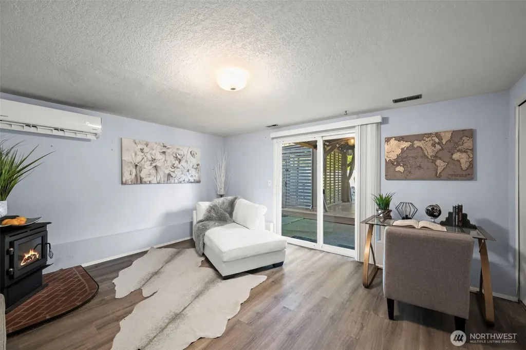 1706 Balsa Court Milton WA 98354