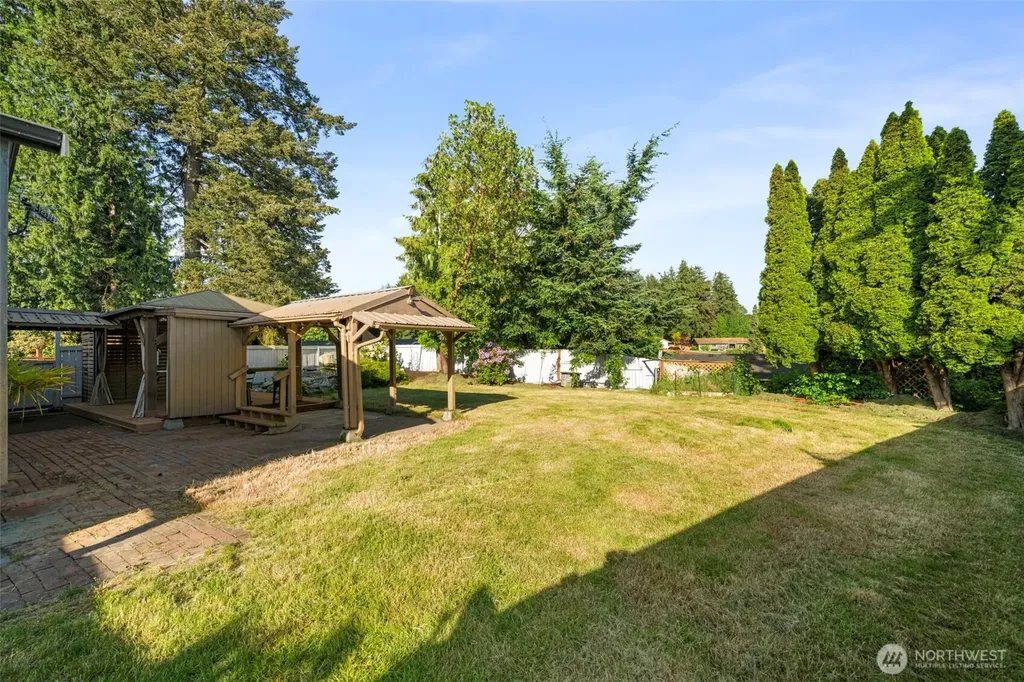1706 Balsa Court Milton WA 98354