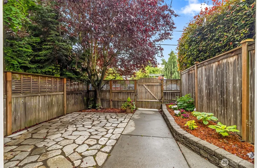 1533 NW 51st Street Seattle WA 98107