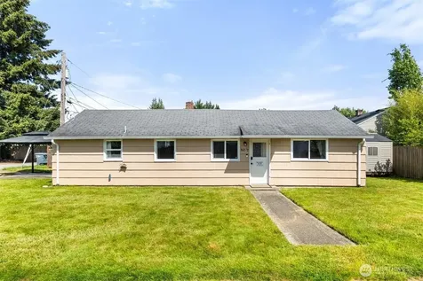 805 1/2 4th Avenue SW Puyallup WA 98371