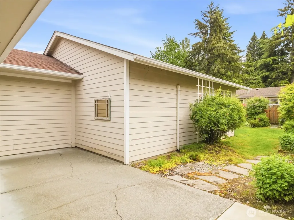 1107 North Street SE Tumwater WA 98501