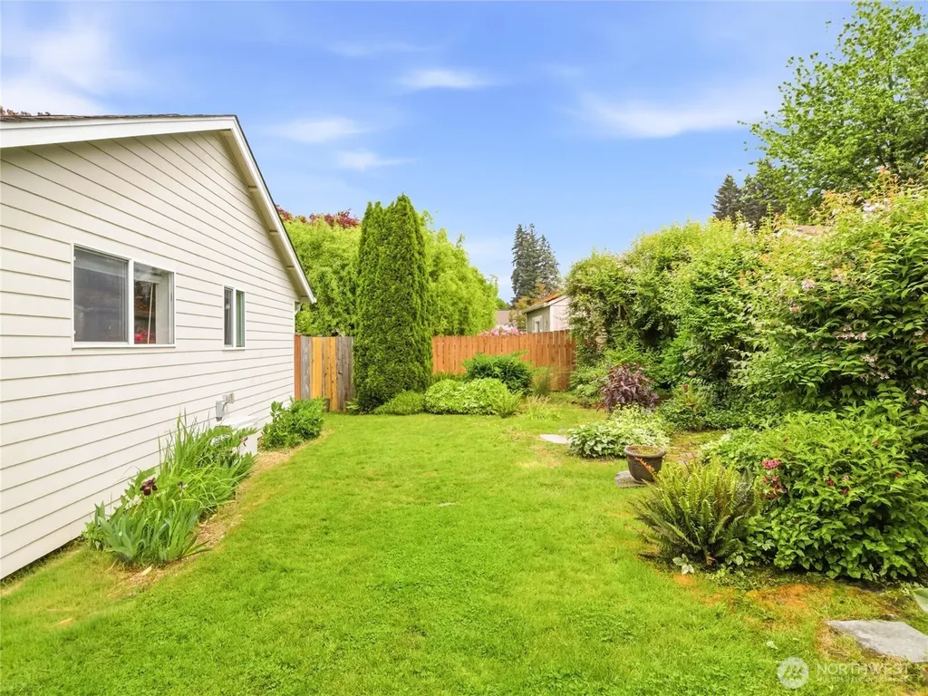 1107 North Street SE Tumwater WA 98501