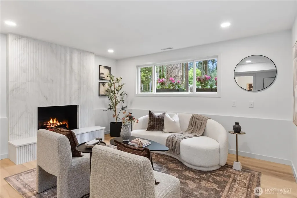 20111 80th Avenue W Edmonds WA 98026