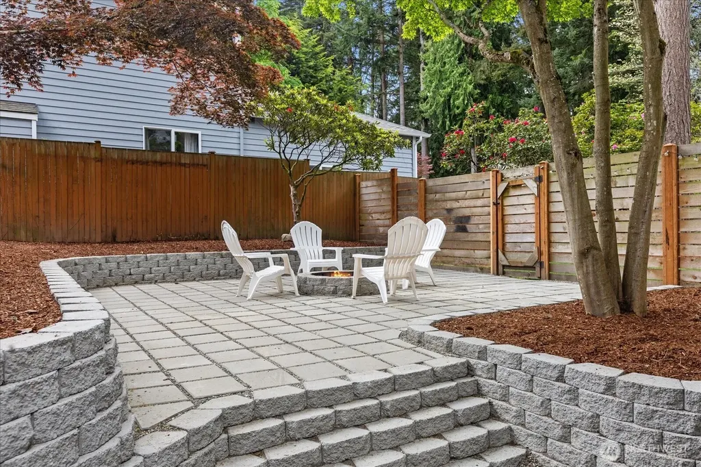 20111 80th Avenue W Edmonds WA 98026