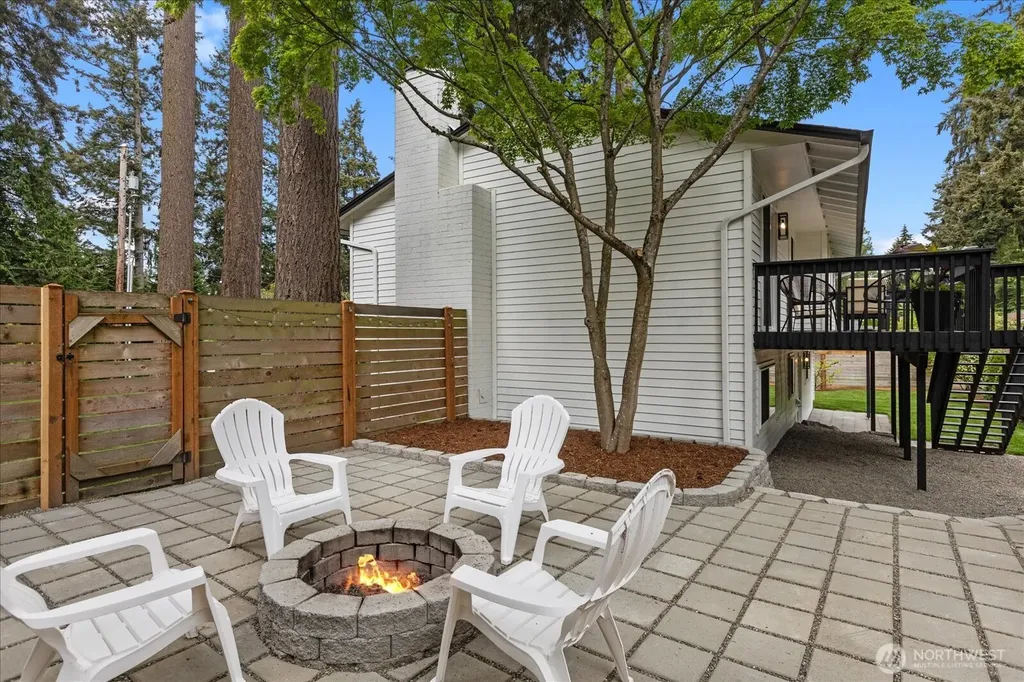 20111 80th Avenue W Edmonds WA 98026