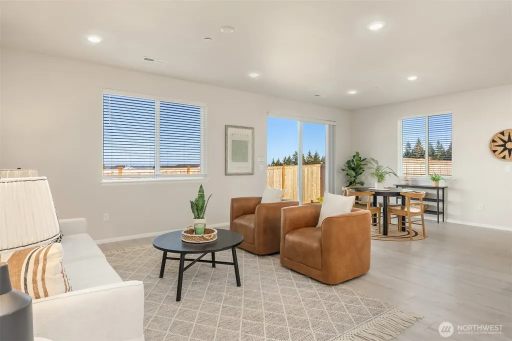 1162 Panoramic Loop Bremerton WA 98312