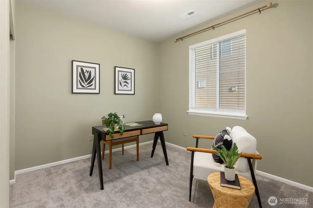 1162 Panoramic Loop Bremerton WA 98312