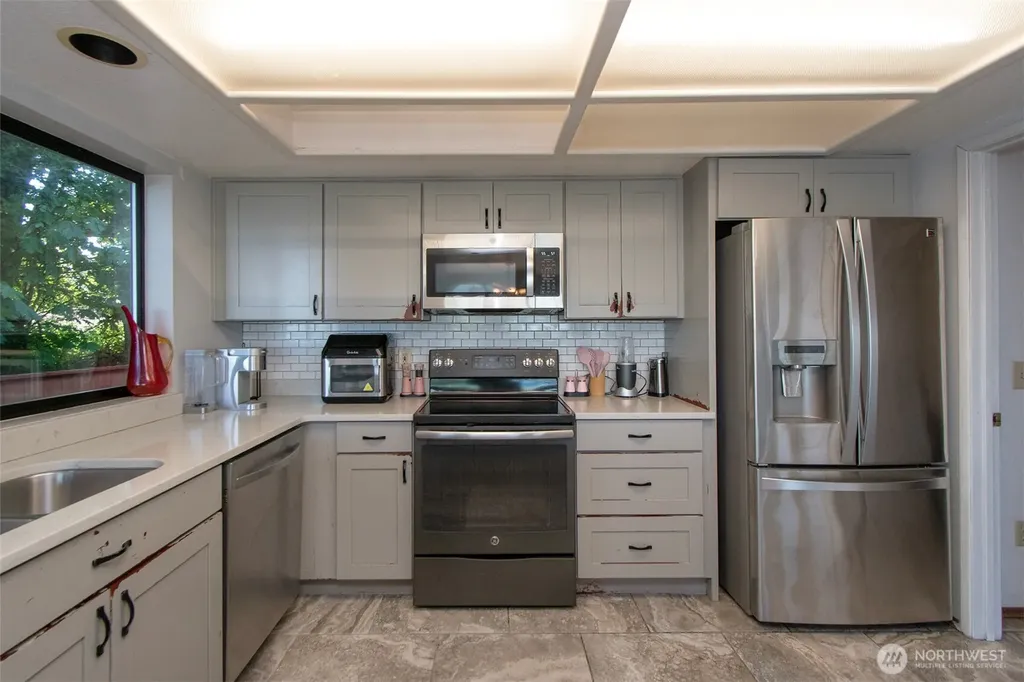 1801 Harborcrest Place Port Angeles WA 98362