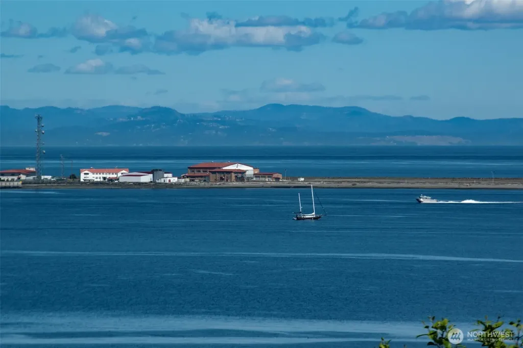 1801 Harborcrest Place Port Angeles WA 98362