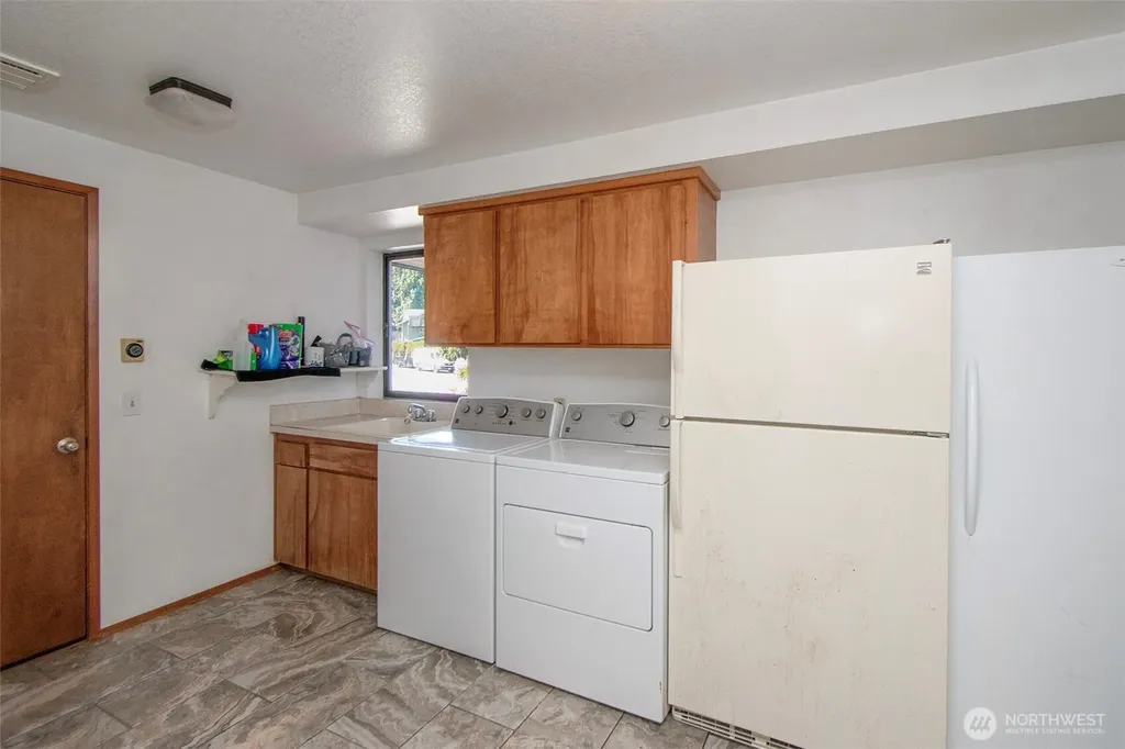 1801 Harborcrest Place Port Angeles WA 98362
