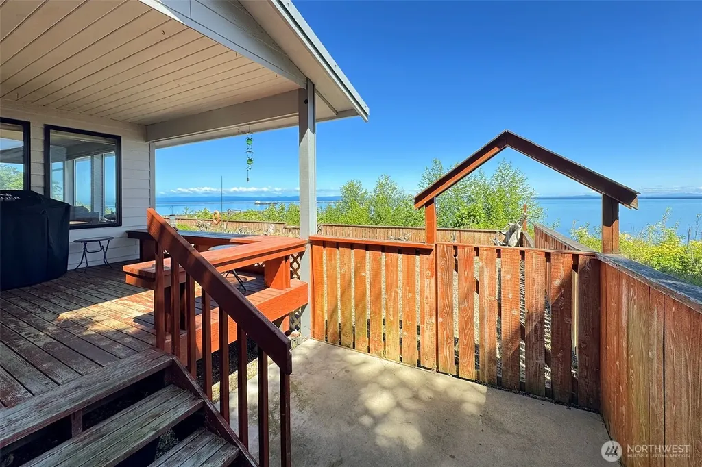 1801 Harborcrest Place Port Angeles WA 98362