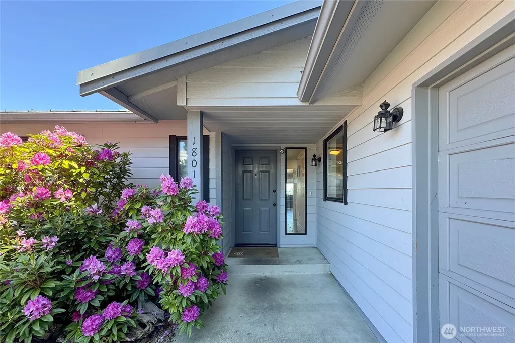 1801 Harborcrest Place Port Angeles WA 98362