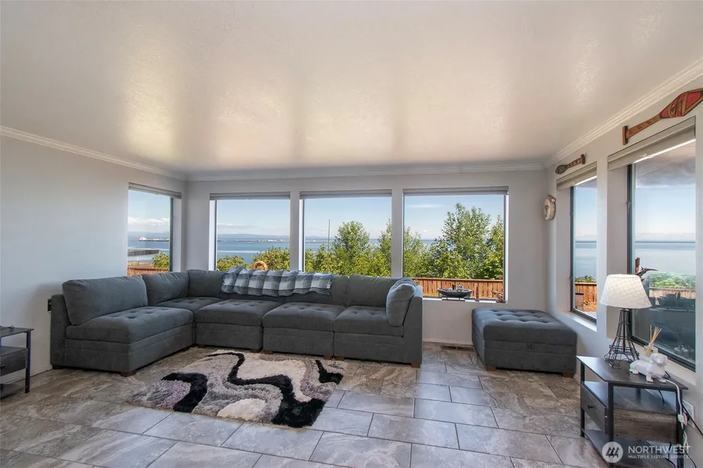 1801 Harborcrest Place Port Angeles WA 98362
