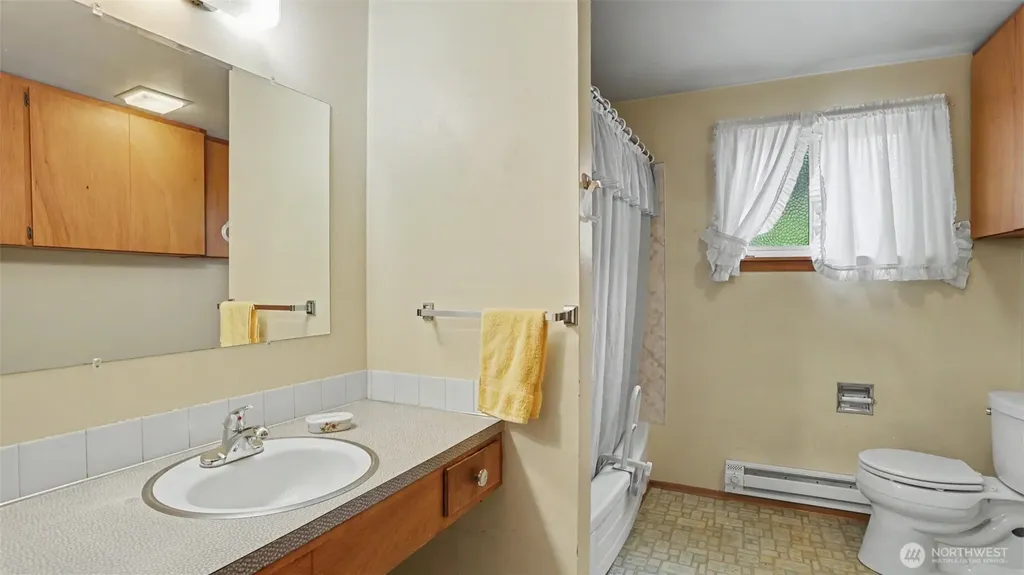 31045 42nd Avenue S Auburn WA 98001