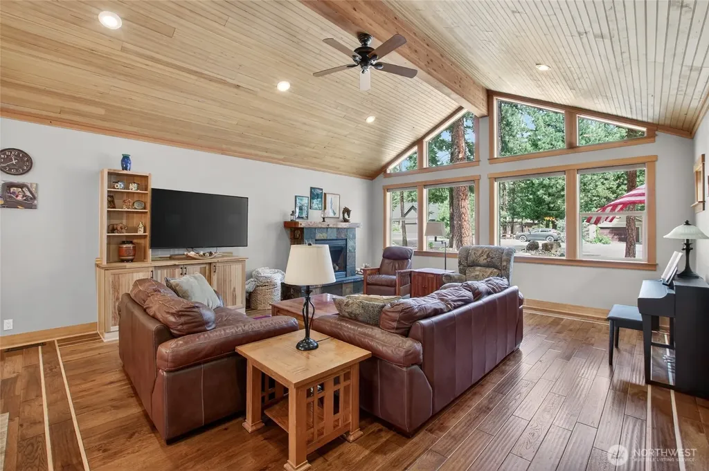 100 White Pine Drive Ronald WA 98940