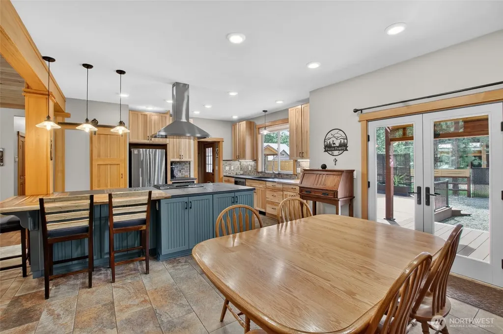 100 White Pine Drive Ronald WA 98940