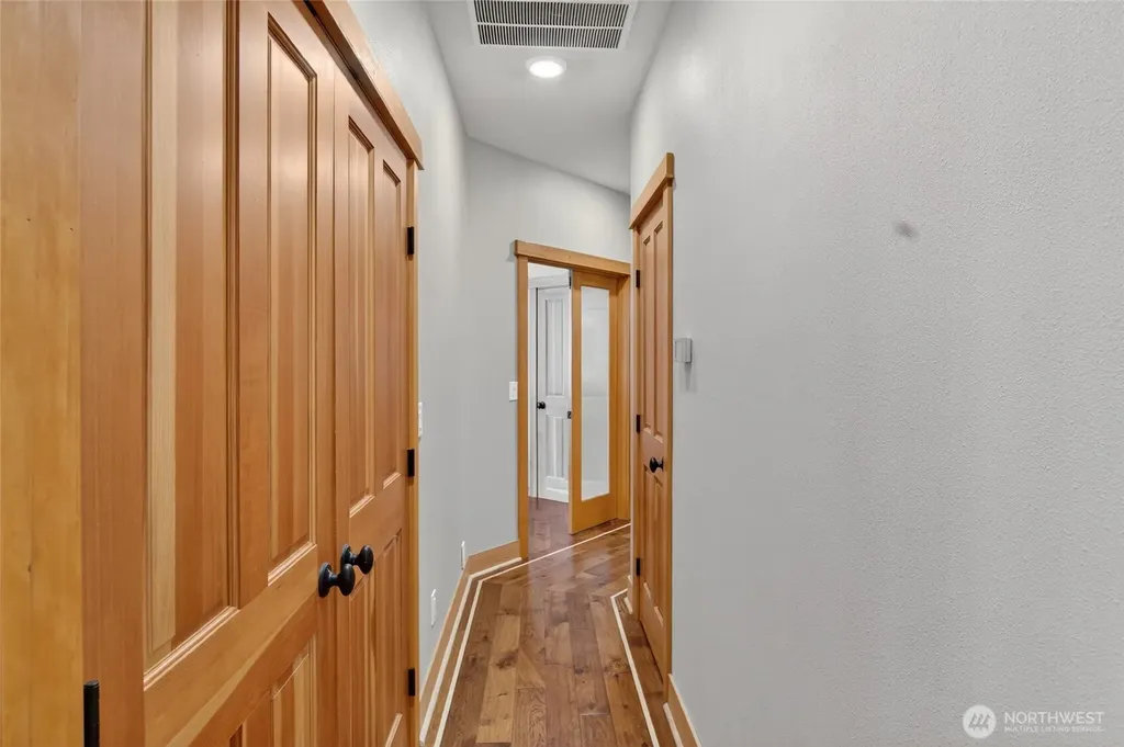 100 White Pine Drive Ronald WA 98940