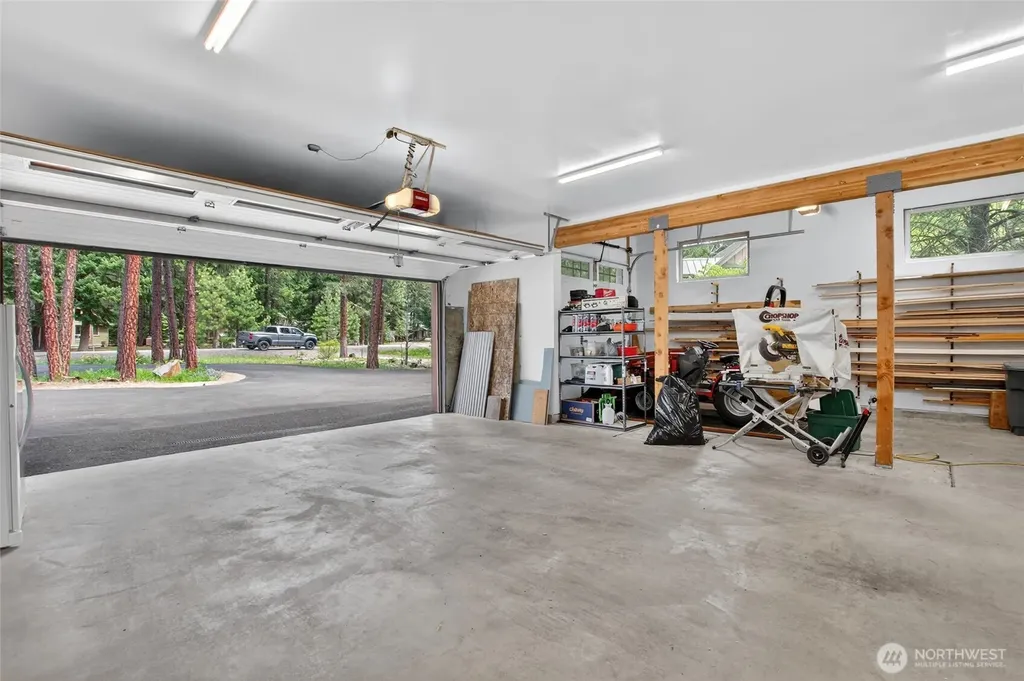 100 White Pine Drive Ronald WA 98940