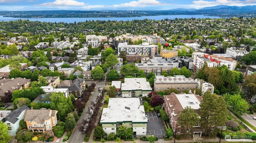 1818 18th Avenue Seattle WA 98122