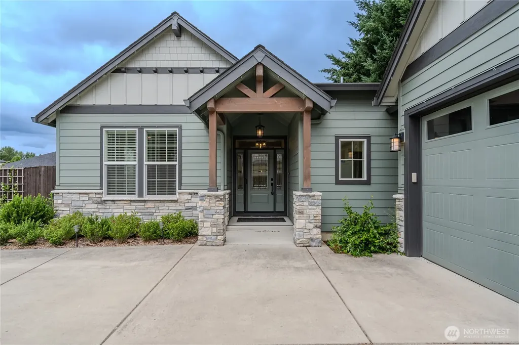 10816 NE 103rd Court Vancouver WA 98662