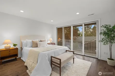 8533 76th Place Mercer Island WA 98040