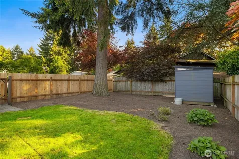 8533 76th Place Mercer Island WA 98040