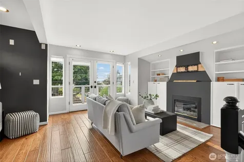 7700 California Avenue SW Seattle WA 98136