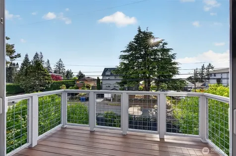 7700 California Avenue SW Seattle WA 98136