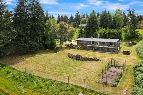 9600 SW 268th Street Vashon WA 98070