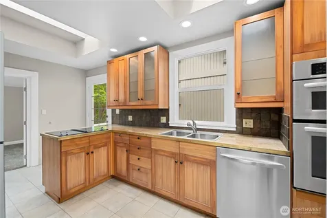 1409 E Dallman Road Camano Island WA 98282