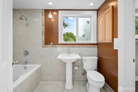 1409 E Dallman Road Camano Island WA 98282