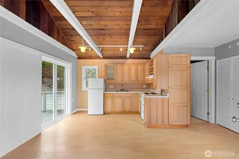 1409 E Dallman Road Camano Island WA 98282