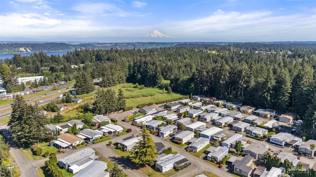 3702 Hunt Street NW Gig Harbor WA 98335