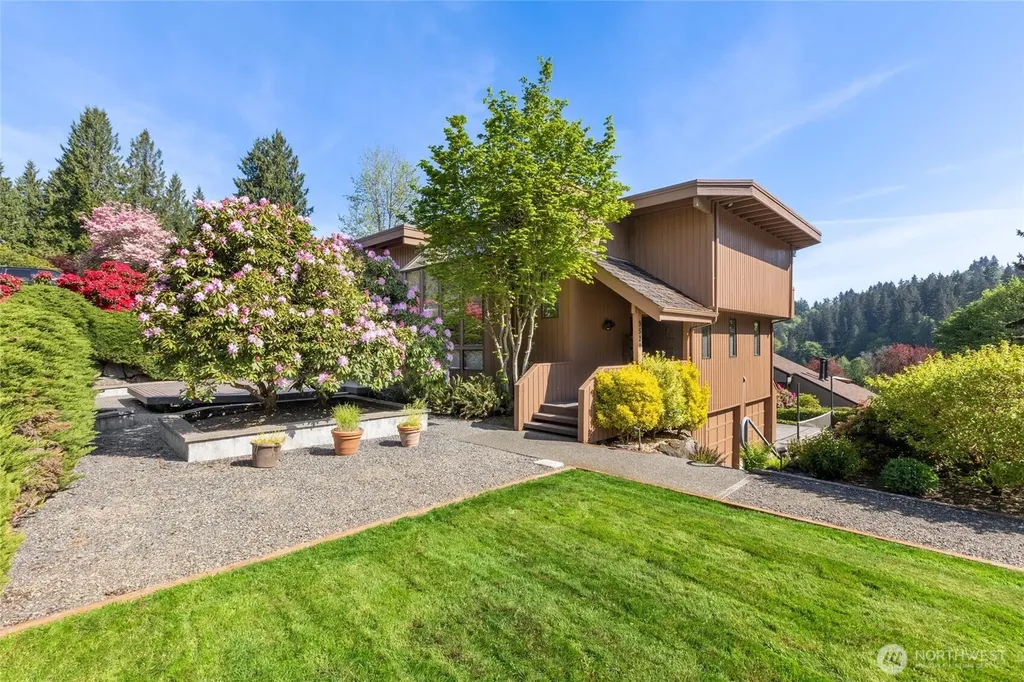 9520 Odin Way Bothell WA 98011