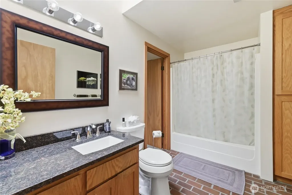 9520 Odin Way Bothell WA 98011