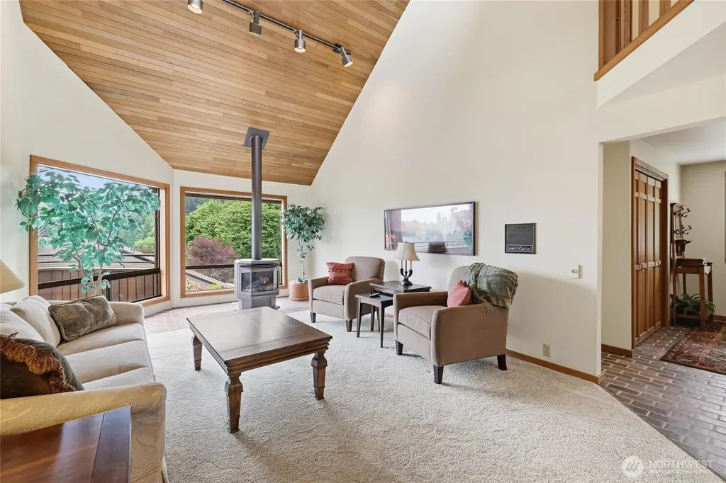 9520 Odin Way Bothell WA 98011