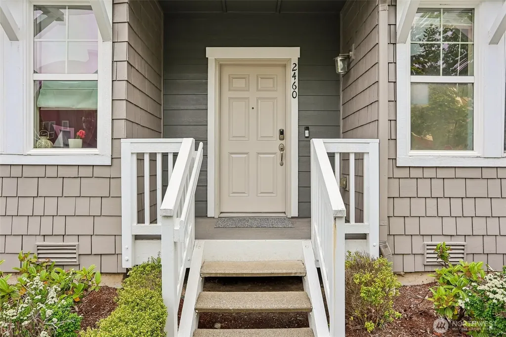 2460 NE Park Drive Issaquah WA 98029
