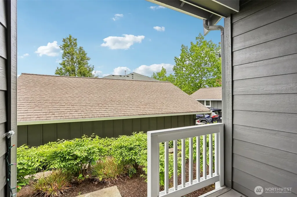 2460 NE Park Drive Issaquah WA 98029