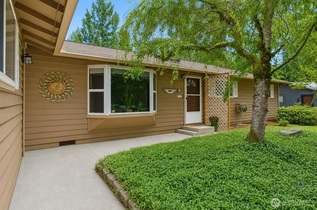 31032 228th Avenue SE Black Diamond WA 98010