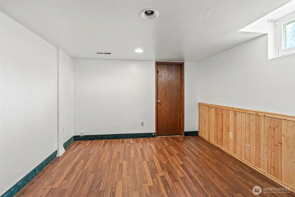 2809 Nichols Boulevard Longview WA 98632