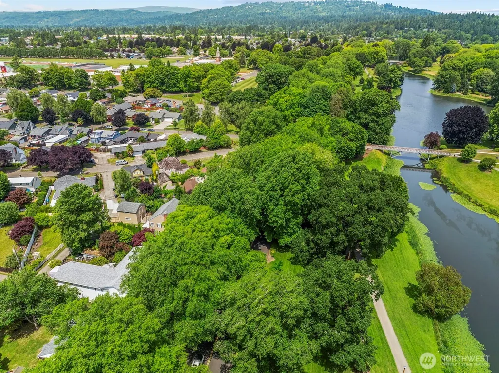 2809 Nichols Boulevard Longview WA 98632