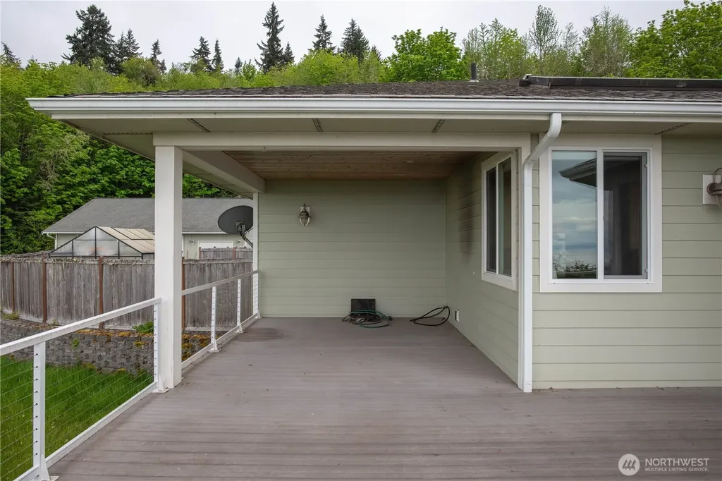 975 E Simmons Road Port Angeles WA 98362