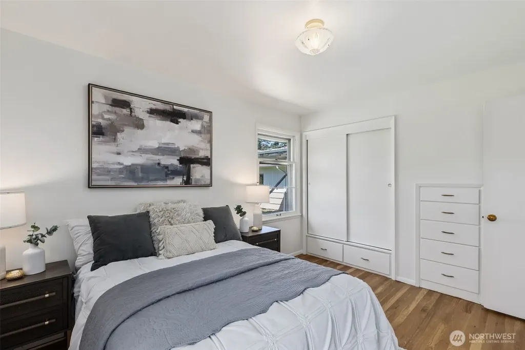 14205 11th Avenue SW Burien WA 98166